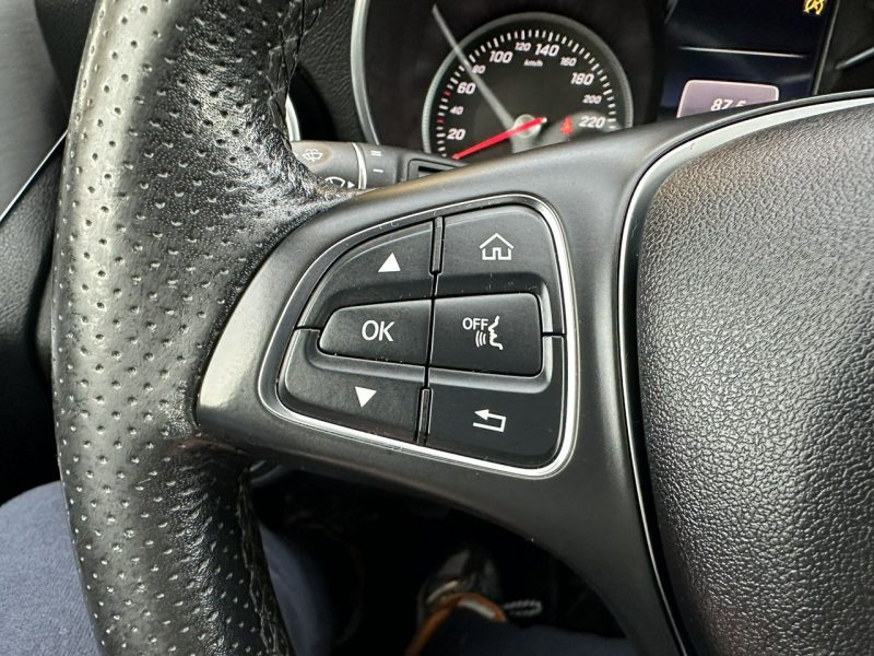 Mercedes C 180 LED,Navi,PDC,Serwis,Gwarancja W205 (2014-2021)