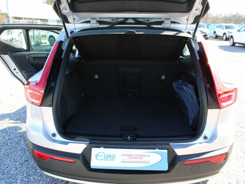 Volvo XC 40 F-vat,salon-polska Momentum,LED,automat,półskóra