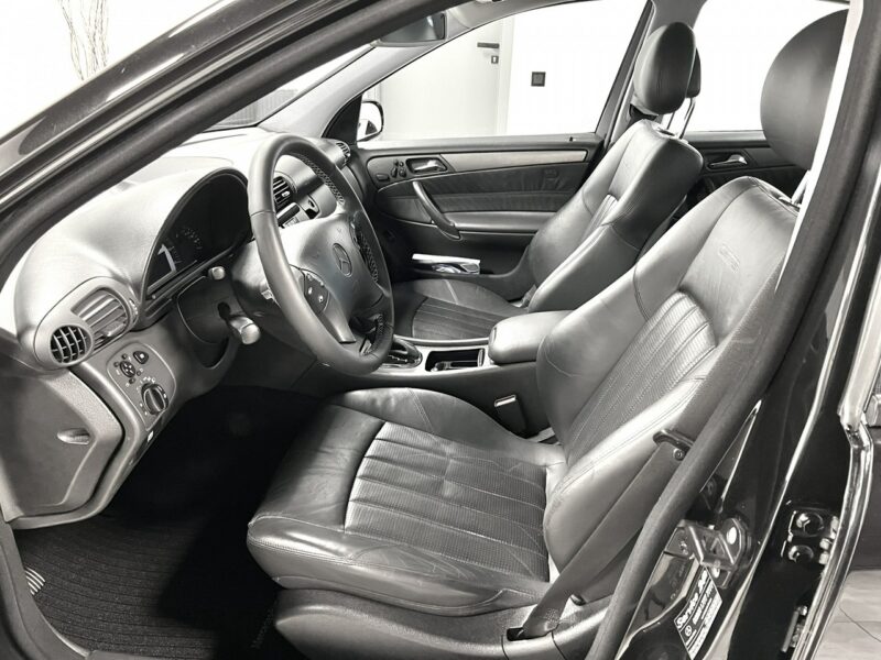 Mercedes C 32 AMG 3.2 KOMPRESSOR 354KM*BOSE Audio*Navi GPS*Skóry*Alu 17*Xenon*Z NIEMIEC W203 (2000-2007)