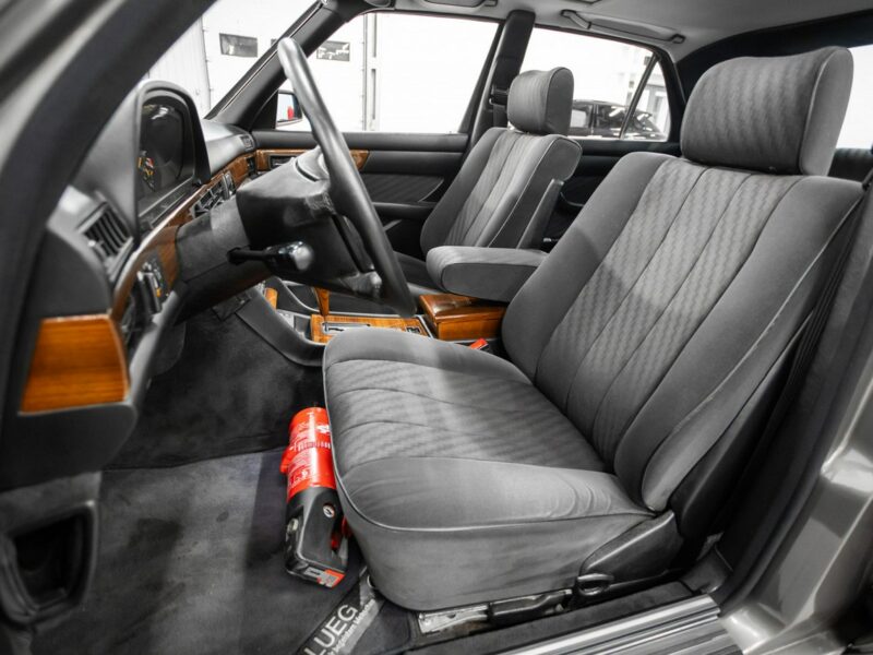 Mercedes S 280 W126. Bezwypadkowy. Klimatyzacja. Oryginał. Stan Kolekcjonerski. W126 (1980-1993)