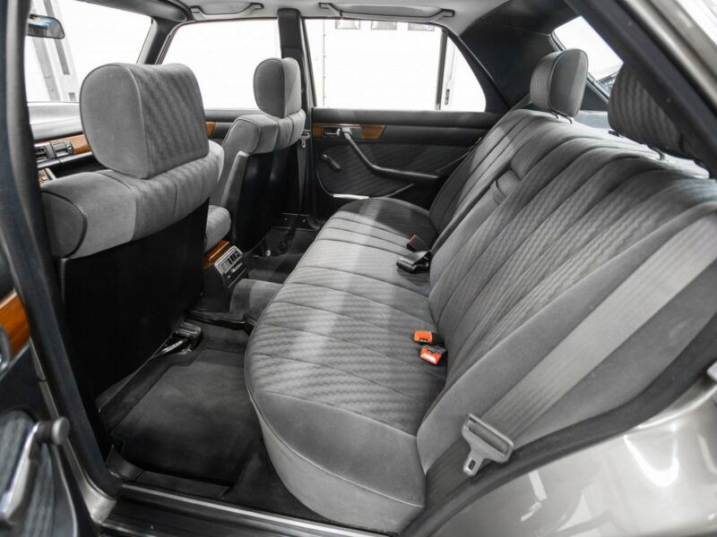 Mercedes S 280 W126. Bezwypadkowy. Klimatyzacja. Oryginał. Stan Kolekcjonerski. W126 (1980-1993)