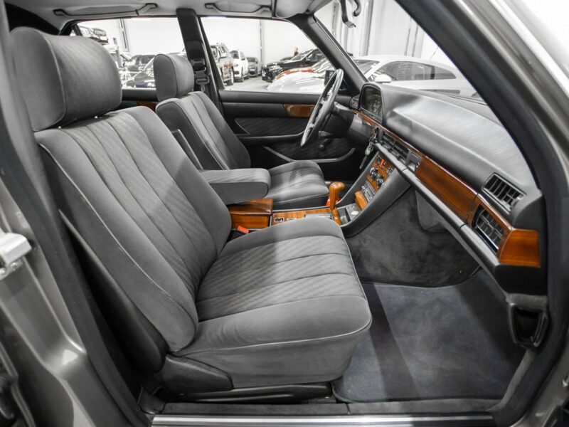 Mercedes S 280 W126. Bezwypadkowy. Klimatyzacja. Oryginał. Stan Kolekcjonerski. W126 (1980-1993)