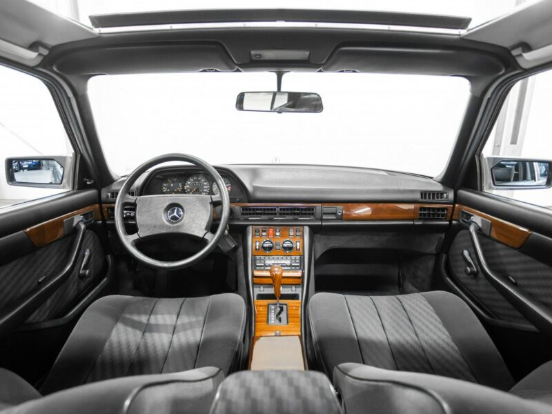 Mercedes S 280 W126. Bezwypadkowy. Klimatyzacja. Oryginał. Stan Kolekcjonerski. W126 (1980-1993)