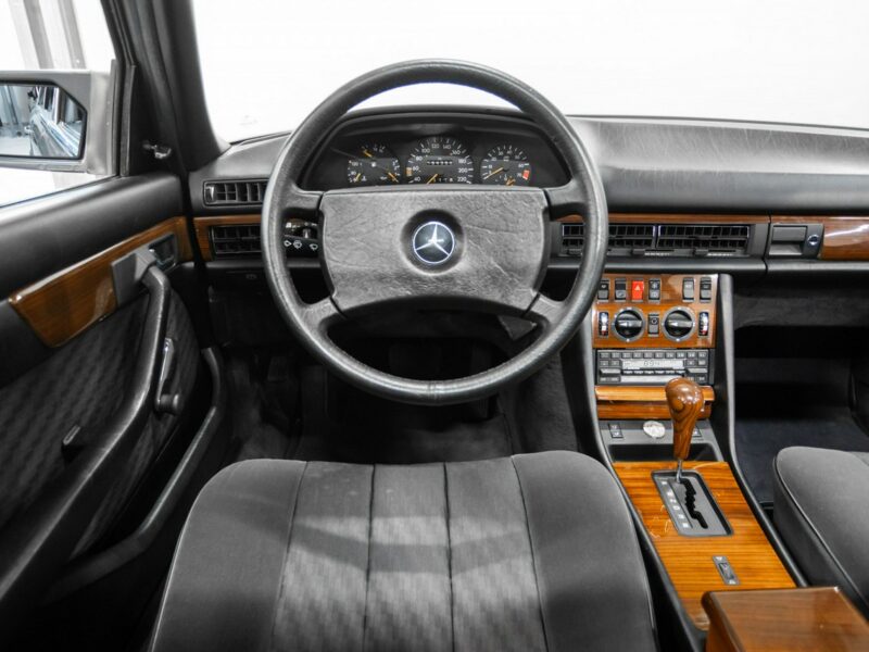 Mercedes S 280 W126. Bezwypadkowy. Klimatyzacja. Oryginał. Stan Kolekcjonerski. W126 (1980-1993)