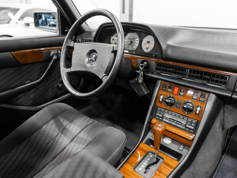 Mercedes S 280 W126. Bezwypadkowy. Klimatyzacja. Oryginał. Stan Kolekcjonerski. W126 (1980-1993)