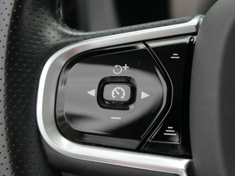 Volvo XC 60 HARMAN/KARDON Skóra F-vat SalonPL Gwarancja Full Led II (2017-)