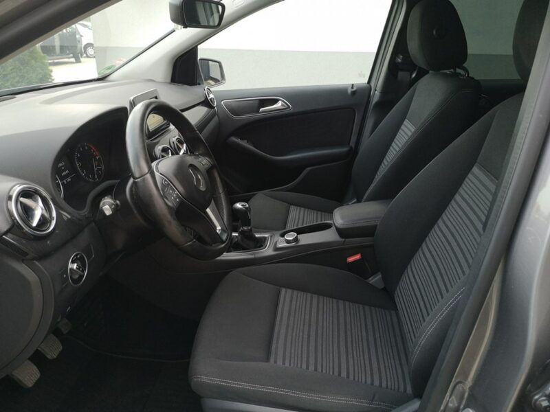 Mercedes B 180 1,6 16v 122KM # Klimatronik# Navi # Alu Felgi # Servis #Ledy#Gwarancja W246 (2011-)