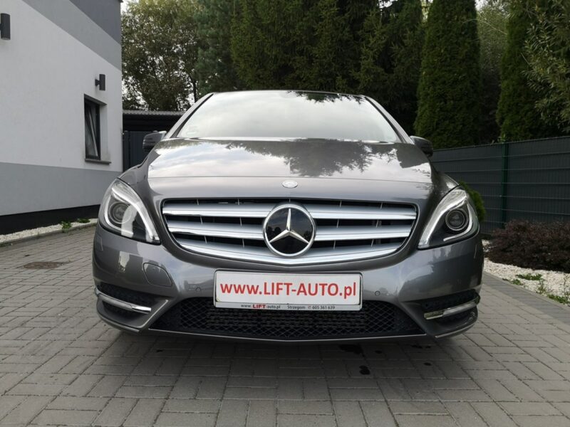 Mercedes B 180 1,6 16v 122KM # Klimatronik# Navi # Alu Felgi # Servis #Ledy#Gwarancja W246 (2011-)