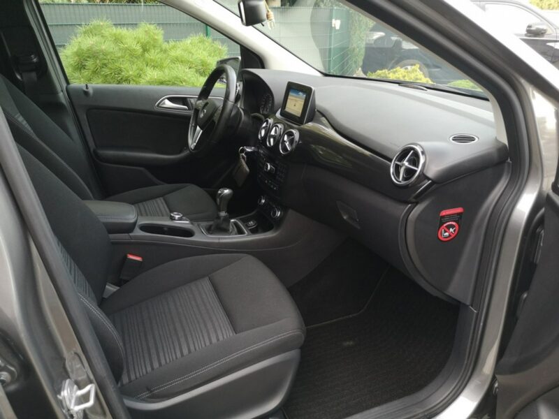 Mercedes B 180 1,6 16v 122KM # Klimatronik# Navi # Alu Felgi # Servis #Ledy#Gwarancja W246 (2011-)