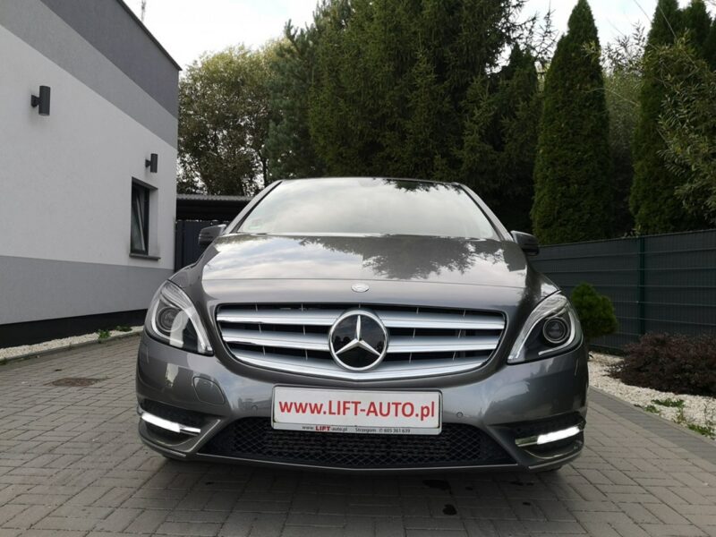 Mercedes B 180 1,6 16v 122KM # Klimatronik# Navi # Alu Felgi # Servis #Ledy#Gwarancja W246 (2011-)
