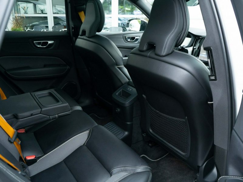 Volvo XC 60 T8 R-Design Polestar Engineered Panorama Harman/Kardon II (2017-)