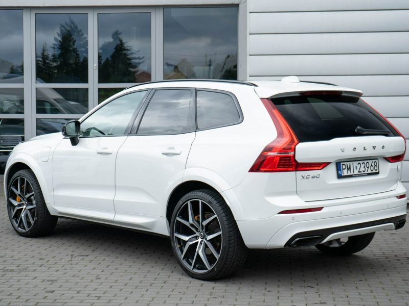 Volvo XC 60 T8 R-Design Polestar Engineered Panorama Harman/Kardon II (2017-)