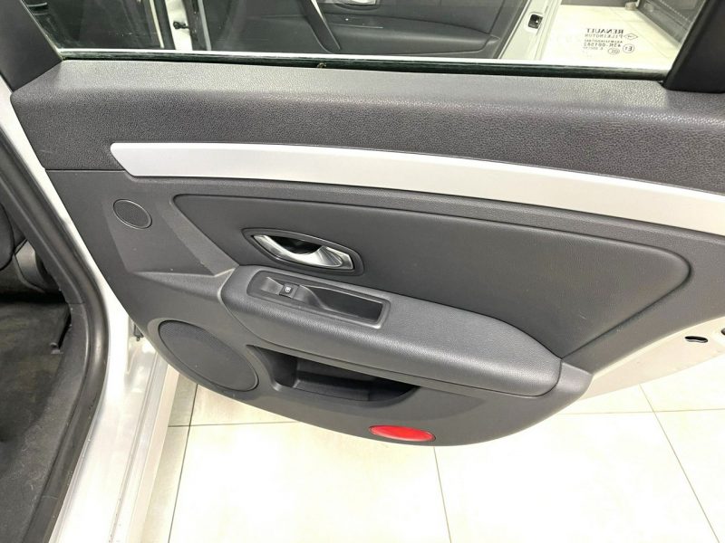 Renault Laguna 2.0 dci 150 KM*DYNAMIQUE*Soczewka*Alu*Tempomat*Klimatronic*Z Niemiec* III (2007-)