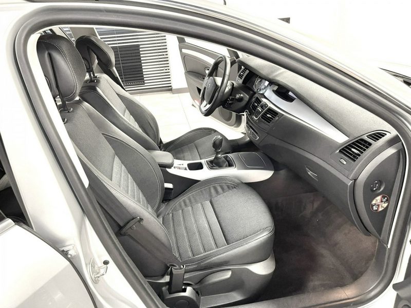 Renault Laguna 2.0 dci 150 KM*DYNAMIQUE*Soczewka*Alu*Tempomat*Klimatronic*Z Niemiec* III (2007-)