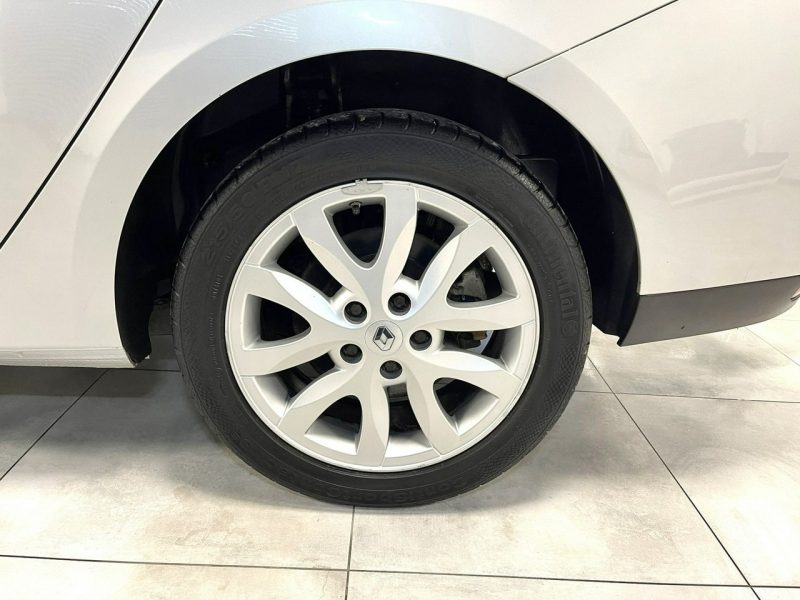 Renault Laguna 2.0 dci 150 KM*DYNAMIQUE*Soczewka*Alu*Tempomat*Klimatronic*Z Niemiec* III (2007-)
