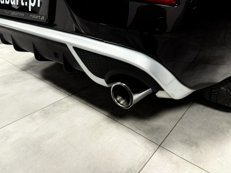 Volvo V40 2.0 Drive-E D3 150KM*R -DESIGN*Automat*Navi GPS*Sportsitze*ALU19*BLACK II (2012-)