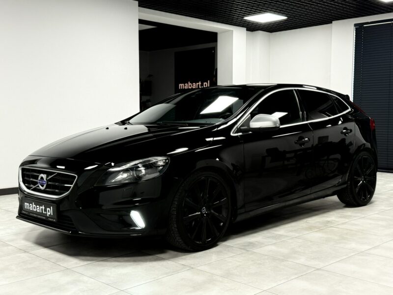 Volvo V40 2.0 Drive-E D3 150KM*R -DESIGN*Automat*Navi GPS*Sportsitze*ALU19*BLACK II (2012-)