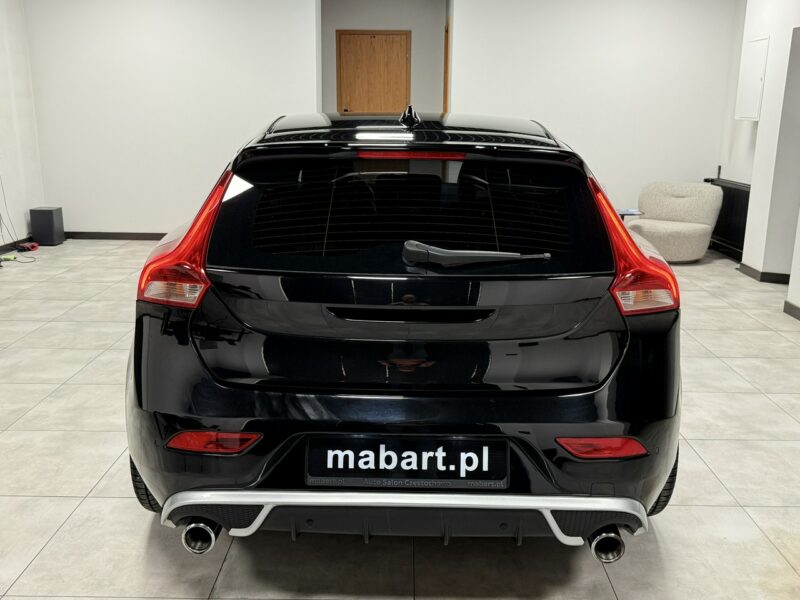 Volvo V40 2.0 Drive-E D3 150KM*R -DESIGN*Automat*Navi GPS*Sportsitze*ALU19*BLACK II (2012-)