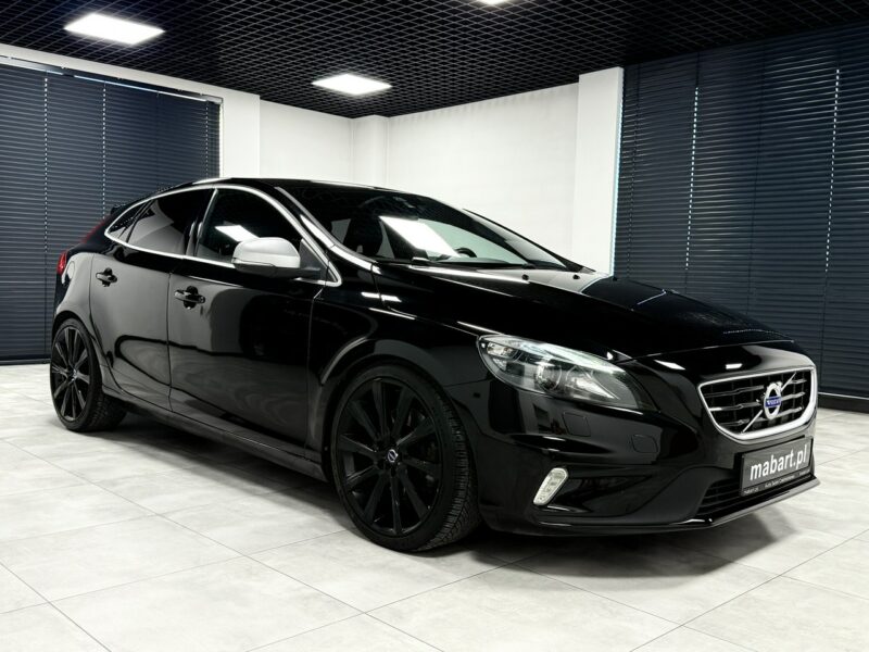 Volvo V40 2.0 Drive-E D3 150KM*R -DESIGN*Automat*Navi GPS*Sportsitze*ALU19*BLACK II (2012-)