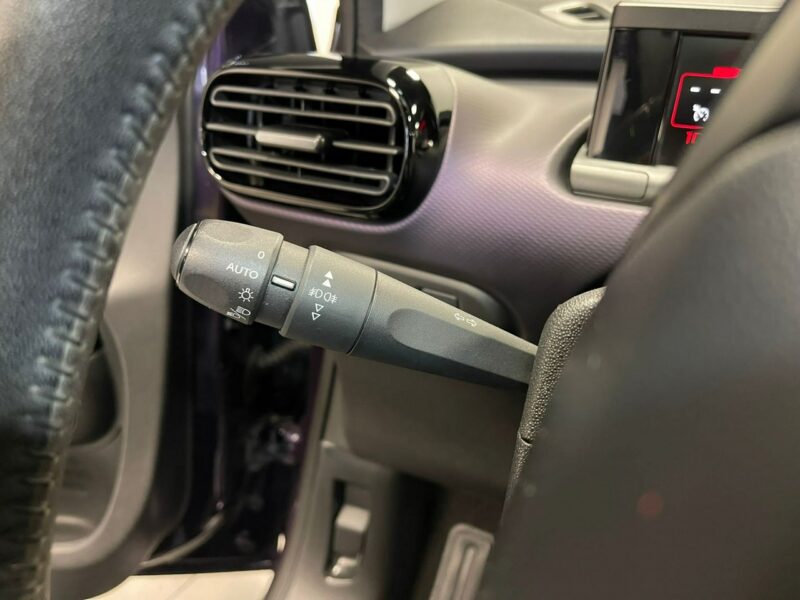 Citroen C4 Cactus 1.2 VTi 82KM*SHINE*ALU*Black Pak*relingi*Navi Kolor*Led*Z Niemiec I (2014-)