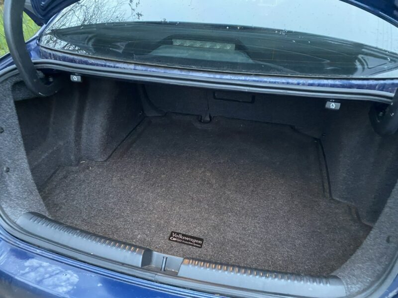 Volkswagen Jetta Benzyna, automat ,skóry, tempomat, opony wielosezonowe, Isofix A6 (2010-)