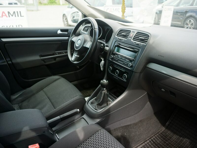Volkswagen Golf Variant 1.6 TDi, Zarejestrowany, Ubezpieczony, Ekonomiczny, VI (2008-2012)