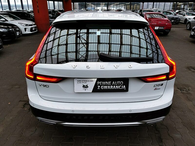 Volvo V90 Cross Country HARMAN/kardon MASAŻE 3Lata GWAR I-wł Kraj Bezwypad D5 235KM 4x4 FV23%