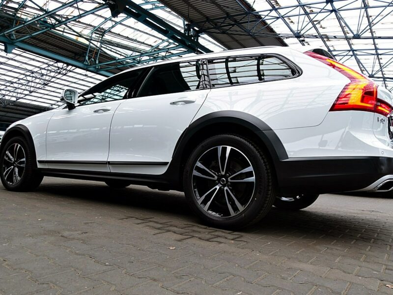 Volvo V90 Cross Country HARMAN/kardon MASAŻE 3Lata GWAR I-wł Kraj Bezwypad D5 235KM 4x4 FV23%