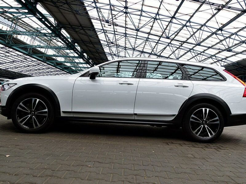 Volvo V90 Cross Country HARMAN/kardon MASAŻE 3Lata GWAR I-wł Kraj Bezwypad D5 235KM 4x4 FV23%