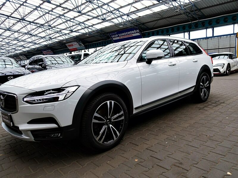 Volvo V90 Cross Country HARMAN/kardon MASAŻE 3Lata GWAR I-wł Kraj Bezwypad D5 235KM 4x4 FV23%