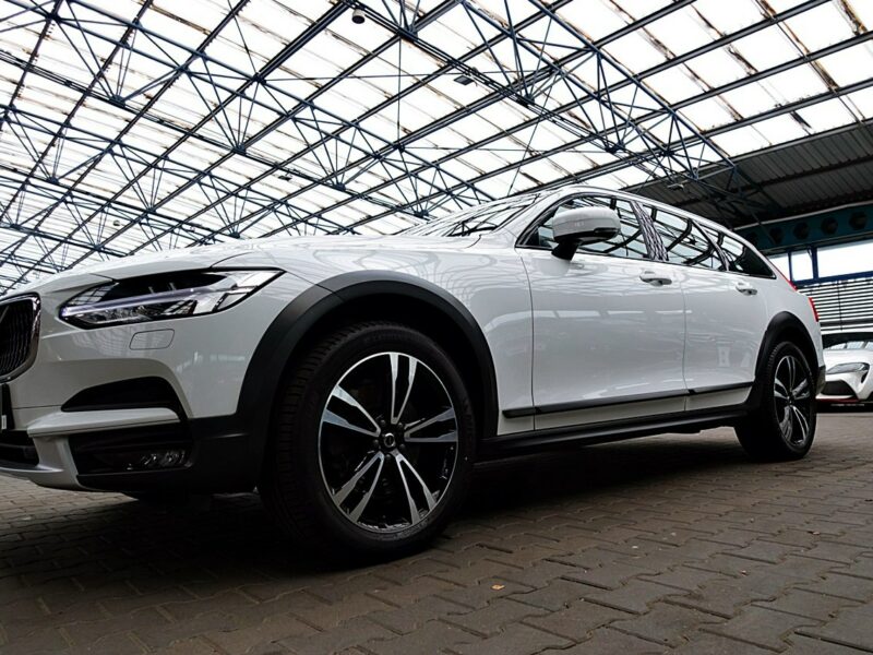 Volvo V90 Cross Country HARMAN/kardon MASAŻE 3Lata GWAR I-wł Kraj Bezwypad D5 235KM 4x4 FV23%