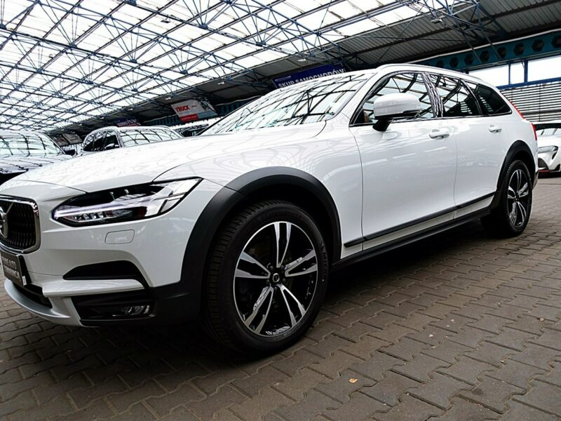 Volvo V90 Cross Country HARMAN/kardon MASAŻE 3Lata GWAR I-wł Kraj Bezwypad D5 235KM 4x4 FV23%
