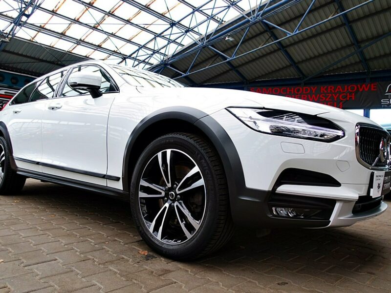 Volvo V90 Cross Country HARMAN/kardon MASAŻE 3Lata GWAR I-wł Kraj Bezwypad D5 235KM 4x4 FV23%