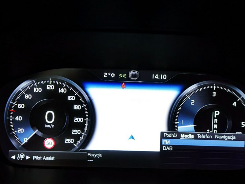 Volvo V90 Cross Country HARMAN/kardon MASAŻE 3Lata GWAR I-wł Kraj Bezwypad D5 235KM 4x4 FV23%