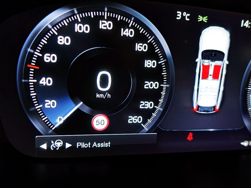 Volvo V90 Cross Country HARMAN/kardon MASAŻE 3Lata GWAR I-wł Kraj Bezwypad D5 235KM 4x4 FV23%