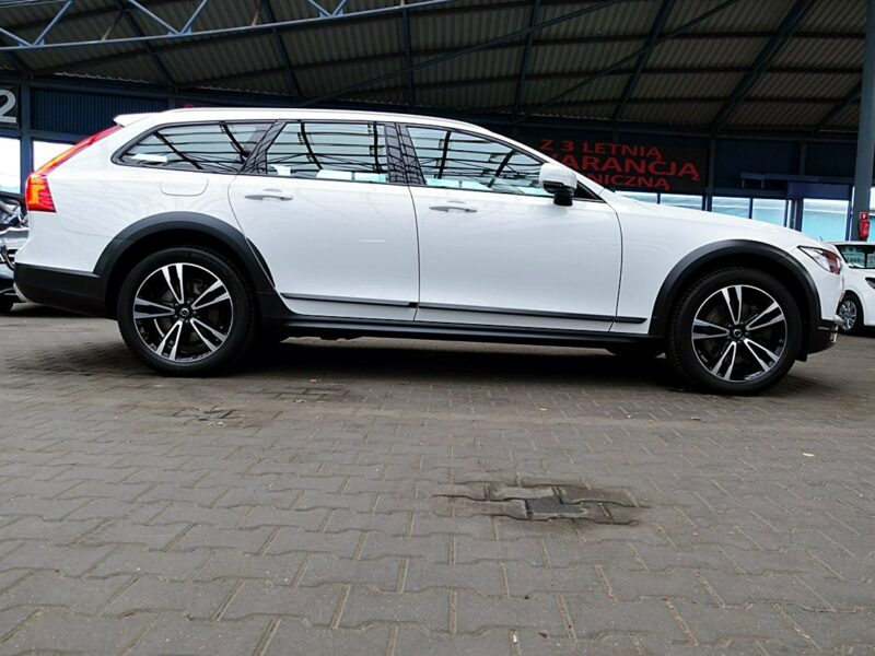 Volvo V90 Cross Country HARMAN/kardon MASAŻE 3Lata GWAR I-wł Kraj Bezwypad D5 235KM 4x4 FV23%