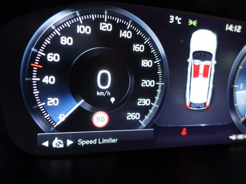 Volvo V90 Cross Country HARMAN/kardon MASAŻE 3Lata GWAR I-wł Kraj Bezwypad D5 235KM 4x4 FV23%