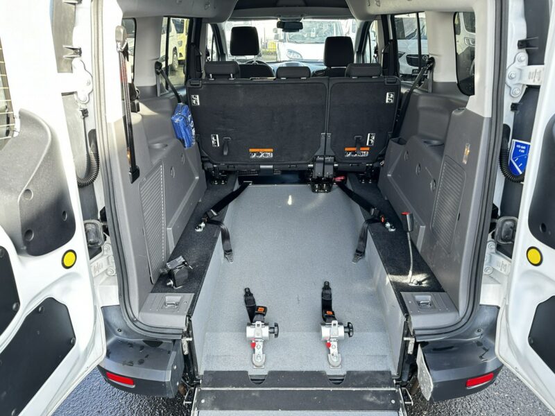 Ford Tourneo Connect Connect dla Niepełnosprawnych rampa inwalida Model 2021 PFRON II (2013-2022)