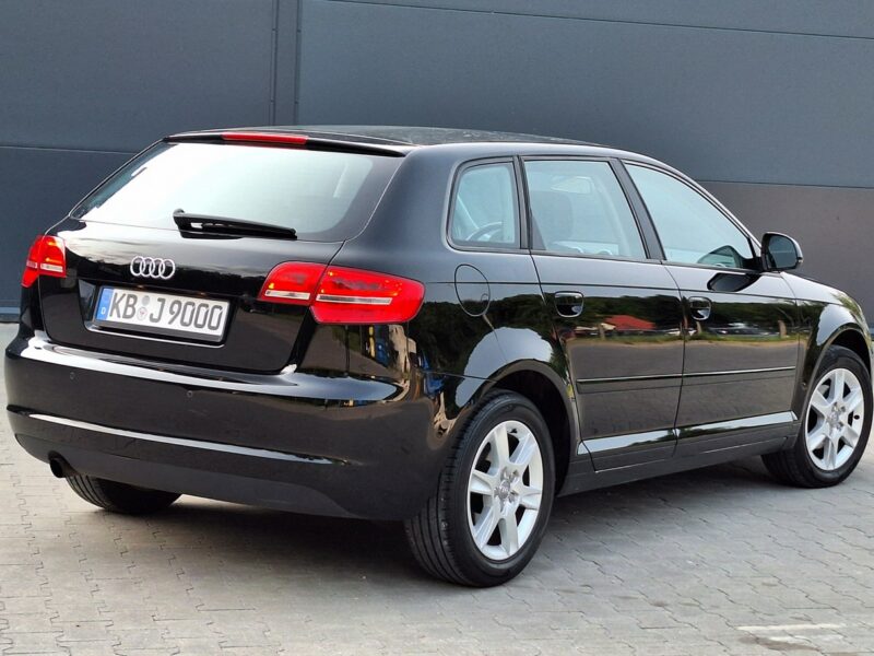 Audi A3 * 1.6MPi* BDB STAN* KLiMAtronik* podgrzew. fotele* LiFTiNG 8P (2003-2012)