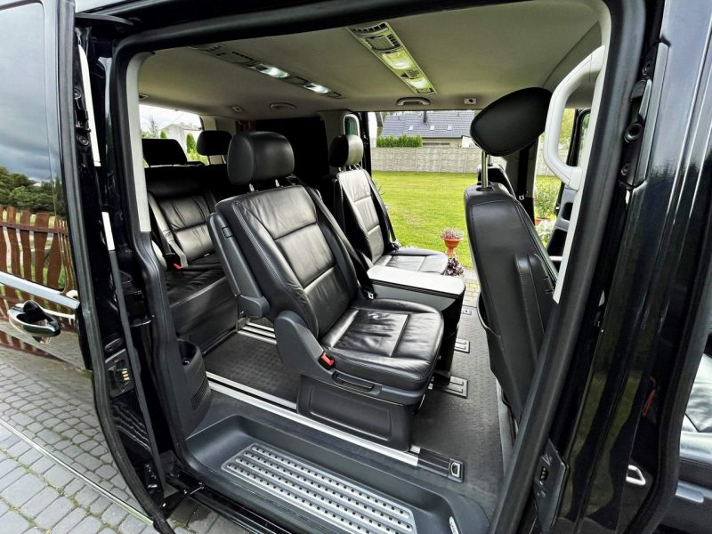 Volkswagen Multivan TDI 180KM Highline Webasto Navi El. Drzwi Pod. Fotele