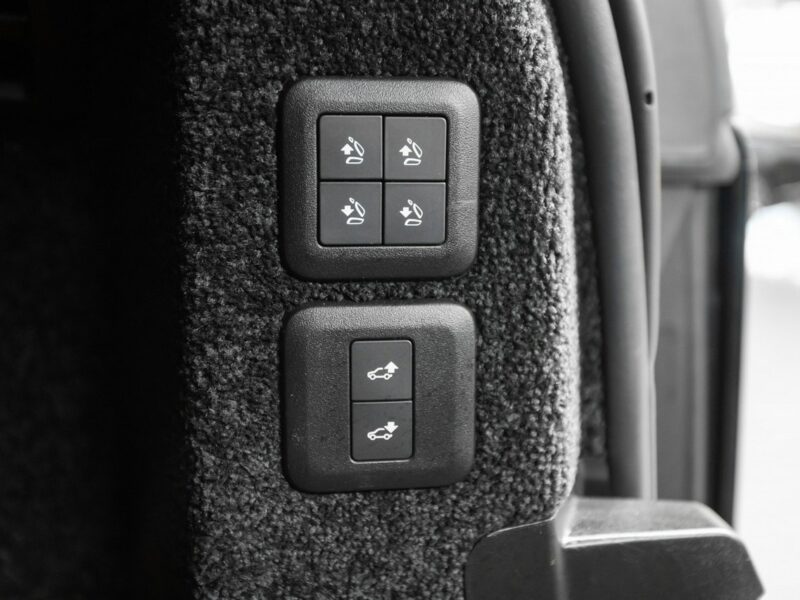 Land Rover Range Rover 4.4 SDV8 Vogue. TV. Drive Pro. 22 cale. Krajowy. Jak nowy. IV (2012-2021)