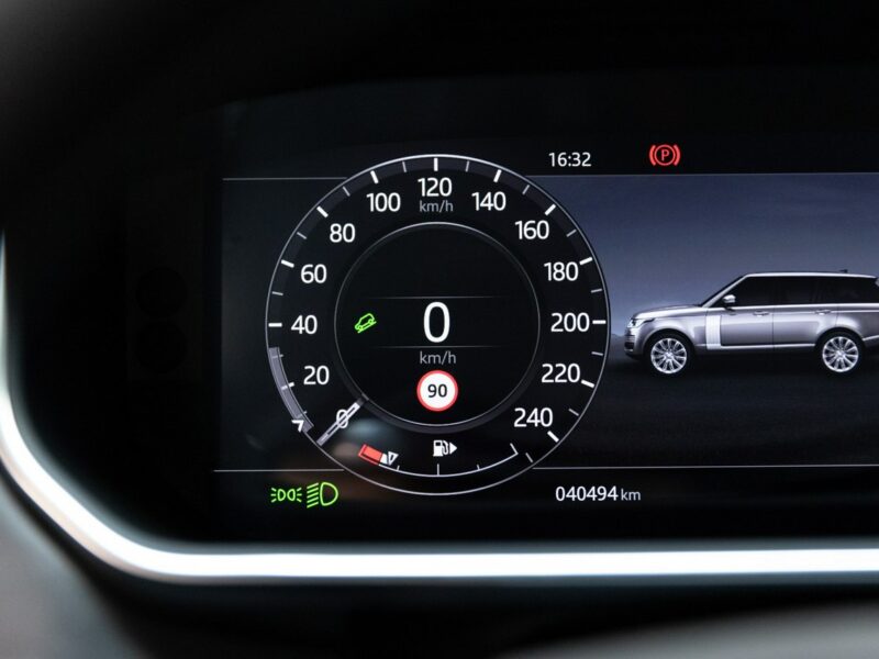 Land Rover Range Rover 4.4 SDV8 Vogue. TV. Drive Pro. 22 cale. Krajowy. Jak nowy. IV (2012-2021)