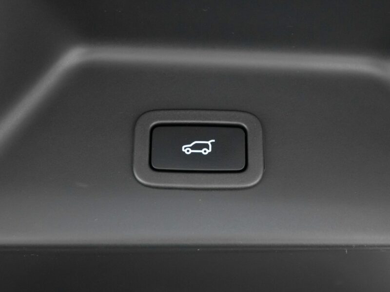Land Rover Range Rover 4.4 SDV8 Vogue. TV. Drive Pro. 22 cale. Krajowy. Jak nowy. IV (2012-2021)