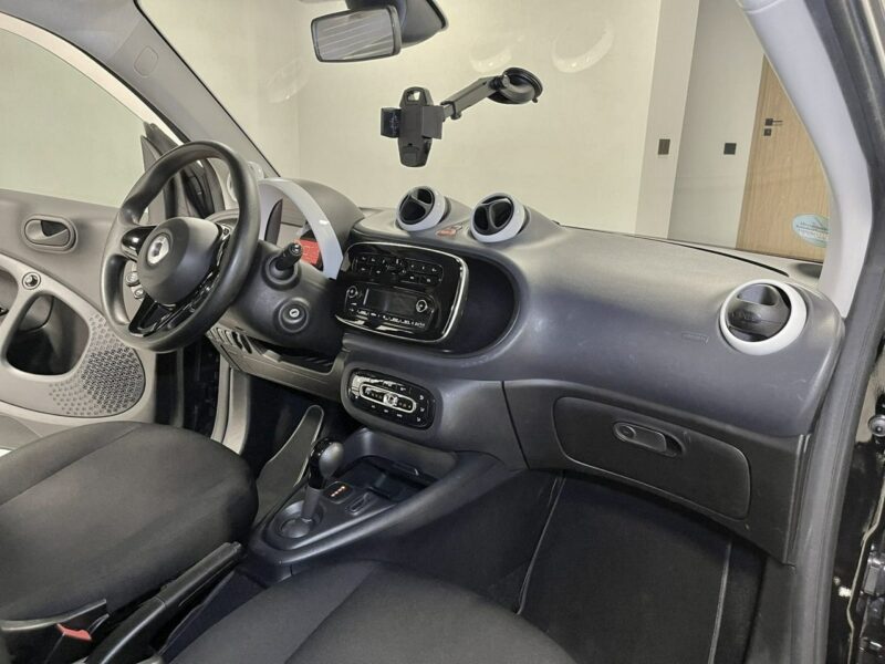 Smart Fortwo EQ 60kW*Lift*Automat*Tempomat*Bluetooth*Klima*ALU*Elektryk*F-VAT 23% III (2014-)
