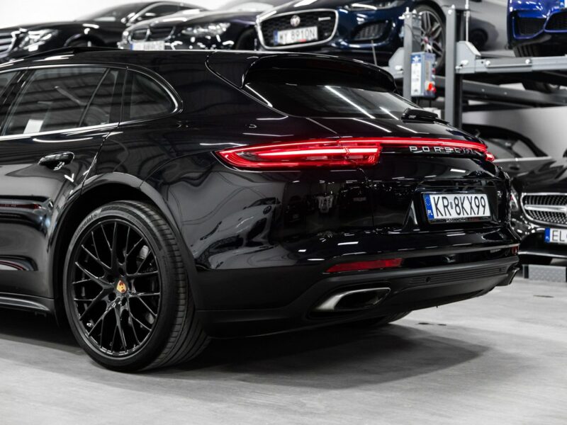 Porsche Panamera 4 Sport Turismo. Sport Chrono. Burmester High End. Panorama. FV23%.