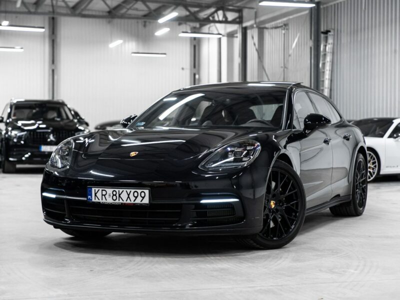 Porsche Panamera 4 Sport Turismo. Sport Chrono. Burmester High End. Panorama. FV23%.