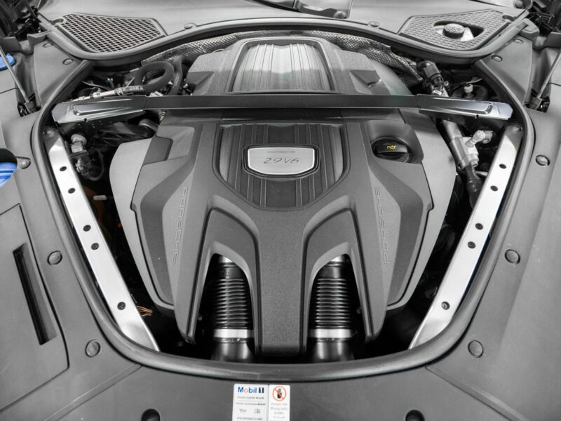 Porsche Panamera 4 Sport Turismo. Sport Chrono. Burmester High End. Panorama. FV23%.