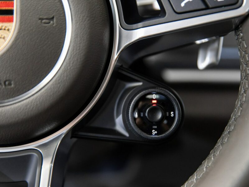 Porsche Panamera 4 Sport Turismo. Sport Chrono. Burmester High End. Panorama. FV23%.