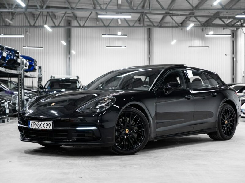 Porsche Panamera 4 Sport Turismo. Sport Chrono. Burmester High End. Panorama. FV23%.