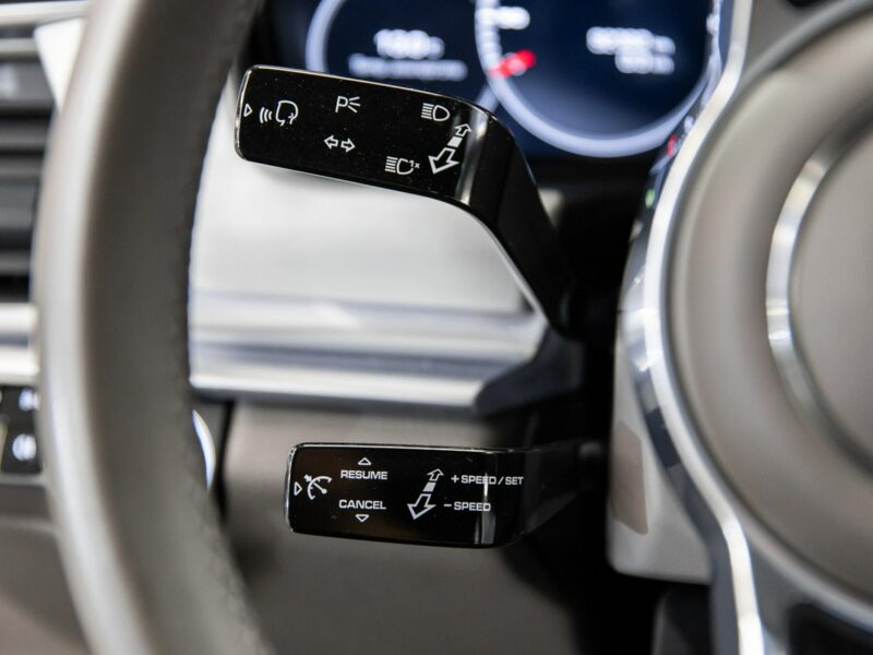Porsche Panamera 4 Sport Turismo. Sport Chrono. Burmester High End. Panorama. FV23%.